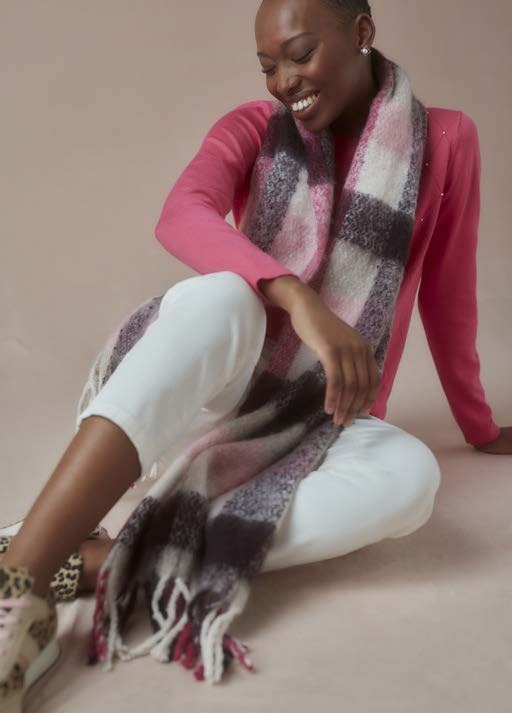 Seasonal knitwear story
